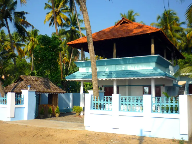 Edens Service Villa Cherai