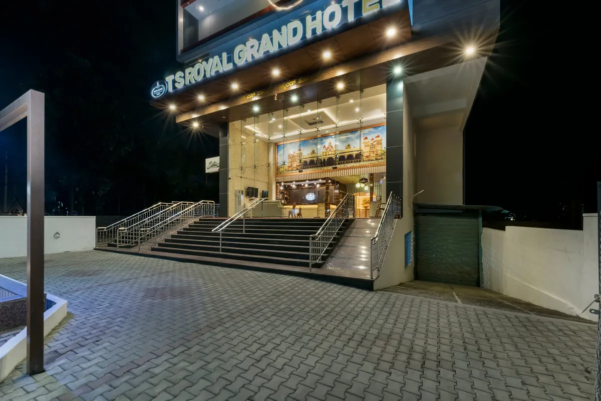 T.S.Royal Grand Hotel