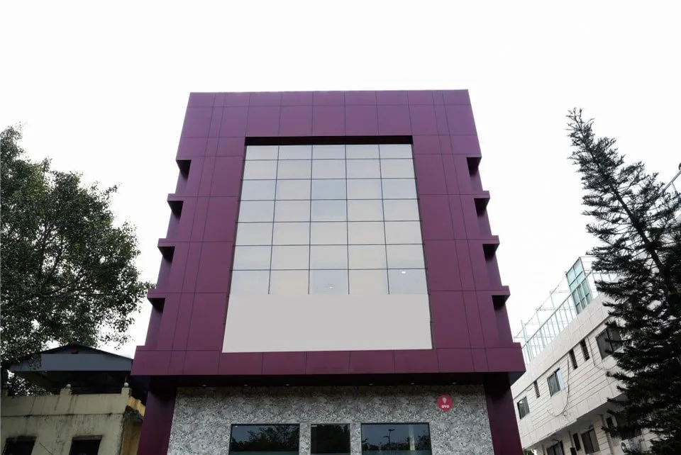 OYO 10677 Hotel Monarch Guestline