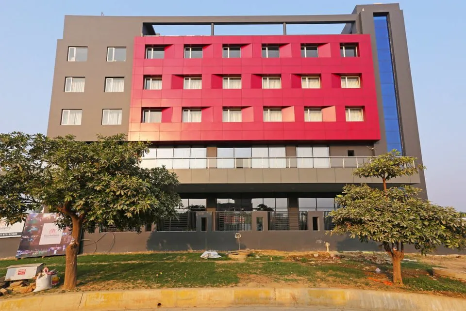 OYO 10192 Hotel Vista Residency
