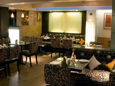 Sampoorna Hotel