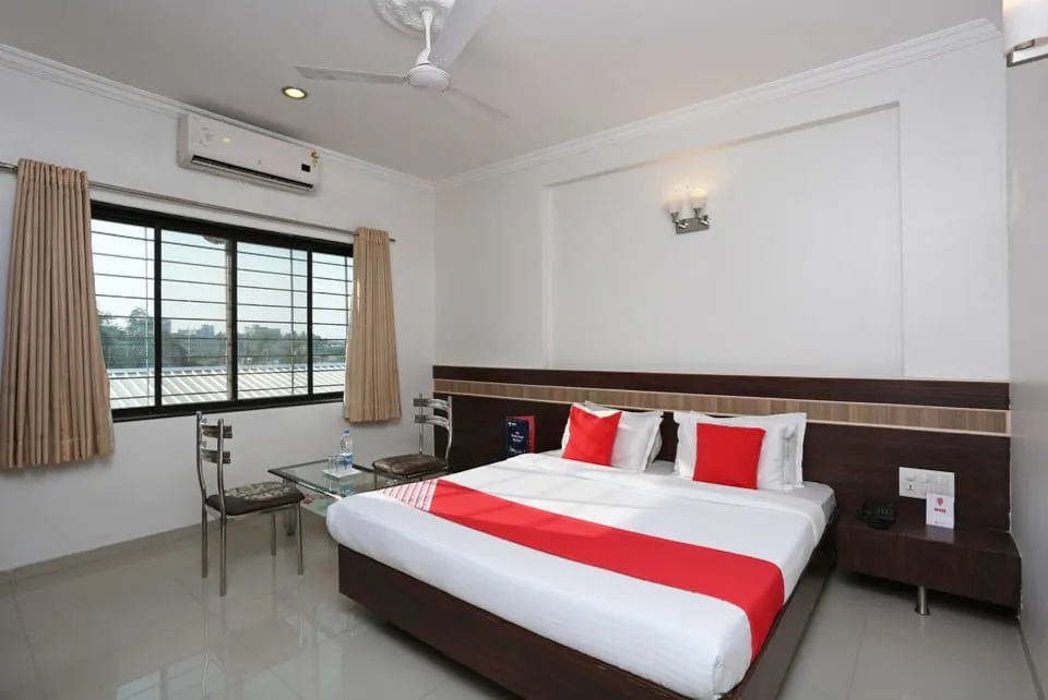 OYO 10418 Hotel Sai Pancham