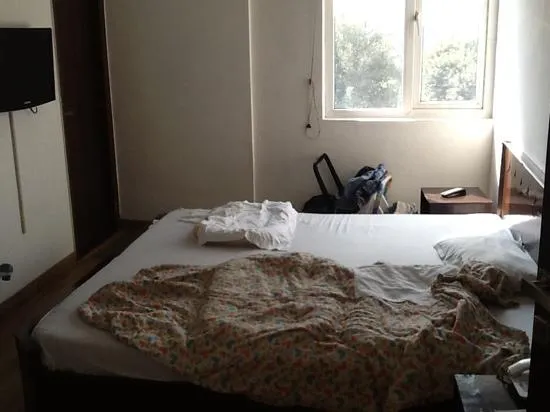 Green Leaf Hotels