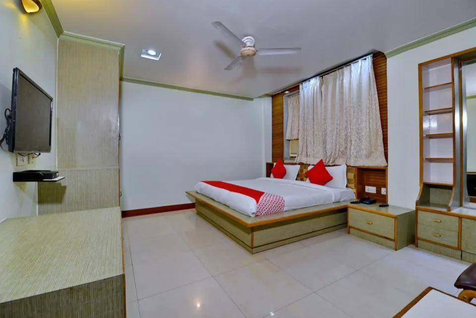 OYO 1004 Hotel Fly View